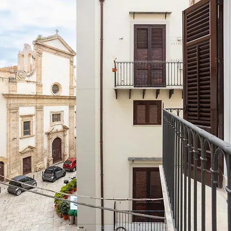 Terrazza Sant'andrea Apartment *